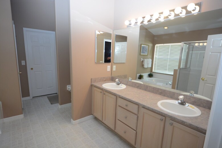 8066 5-bed Orlando Pool Home W/2 Master Suites!