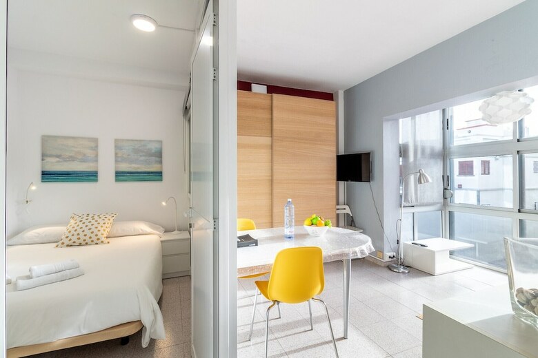 Apartamentos 35005b03 - Le�n Y Castillo, 246, 1�c