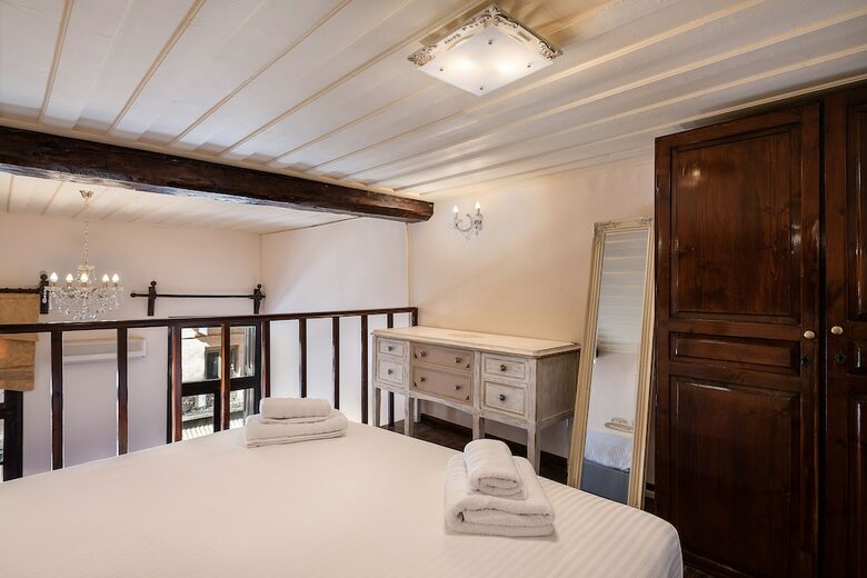 Hotel Old Town Suites