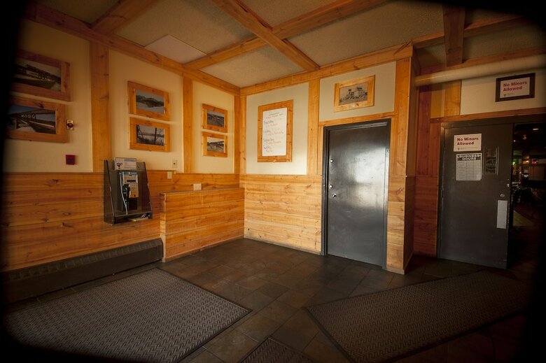 Hotel River Inn