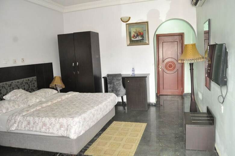Transtell Suites & Apartments