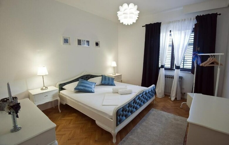 Znjan Beach Apartments