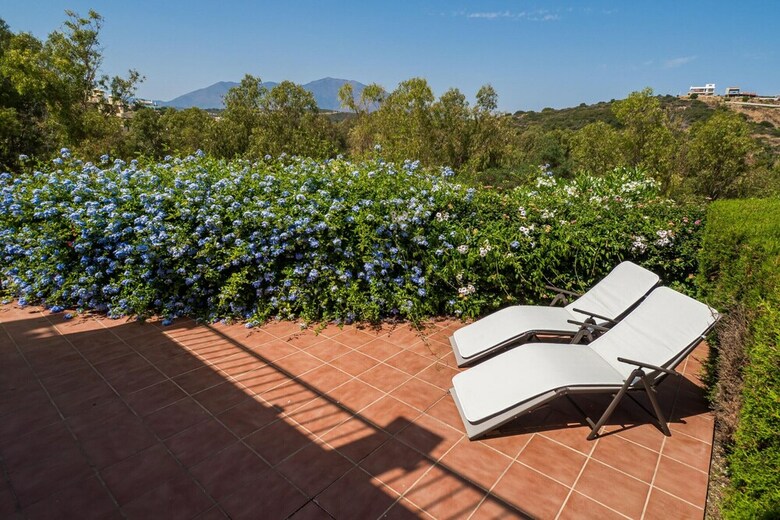 Apartamentos Jardines de Casares 5002