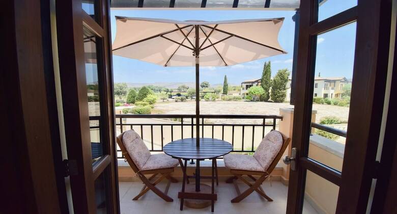 Apartment B11 - Hera