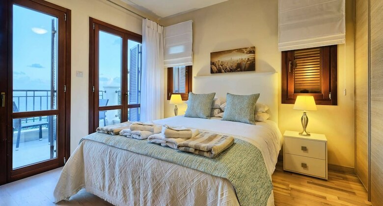 Villa Th02 - Iremos