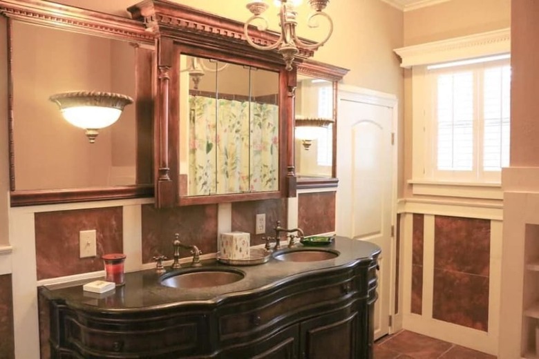 Opus House Bed And Breakfast