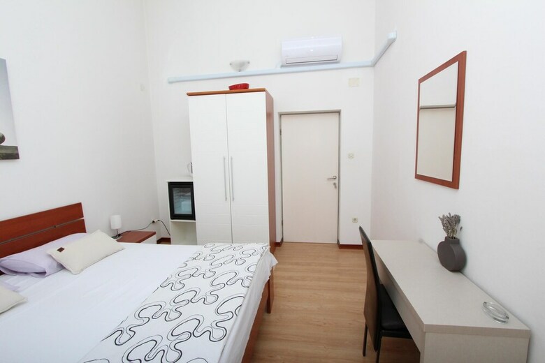 Hotel Rooms Luana