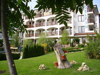 Delfin Apartments