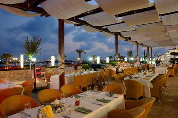 Delfin Apartments