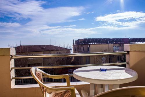 Dom-el Real Apartments In Sea View Complex