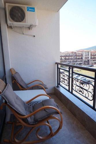 Dom-el Real Apartments In Raduga Complex