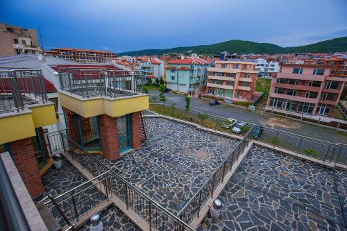 Jbh Hotel