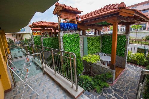 Jbh Hotel