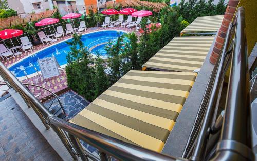 Jbh Hotel