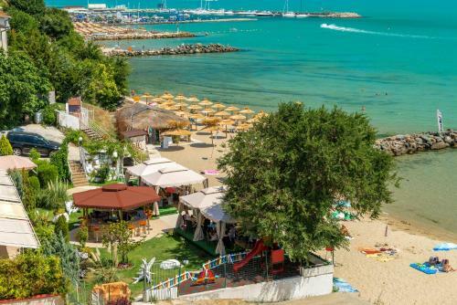 Iris Hotel All Inclusive