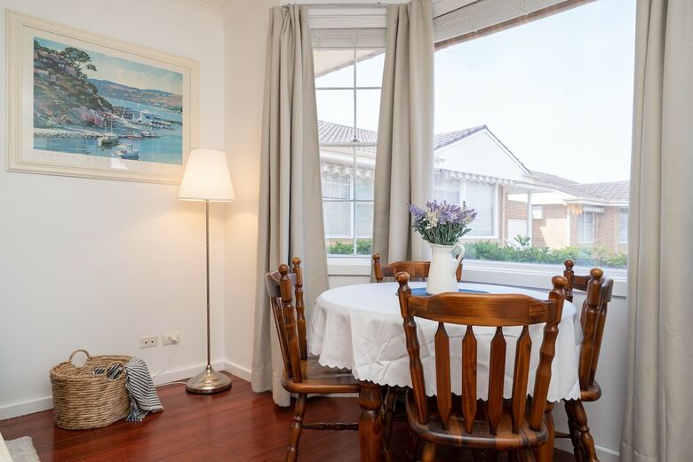 Homely 2 Bedroom Place In Denistone