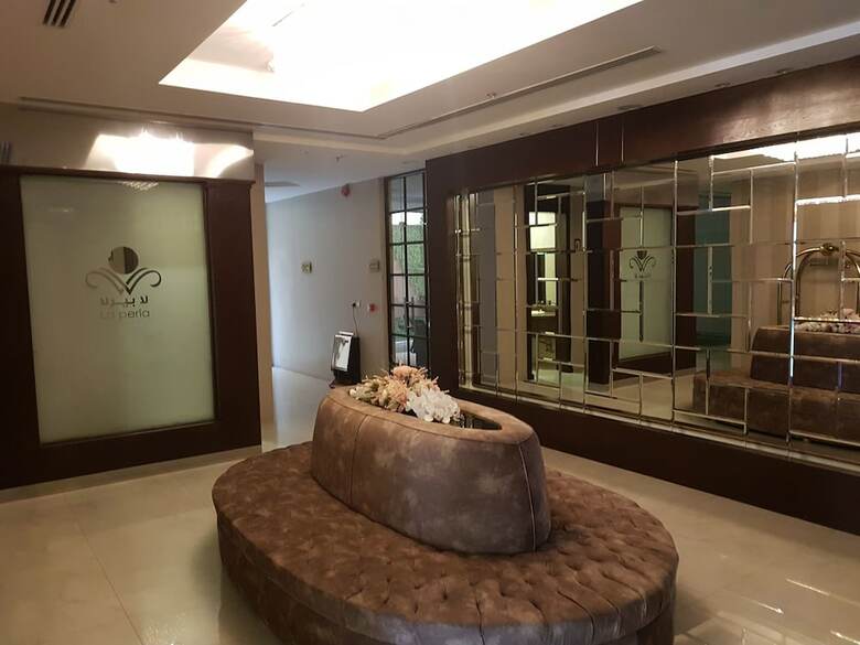 Laperla Hotel