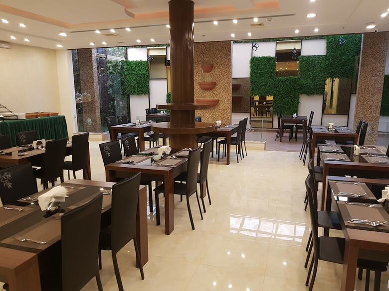 Laperla Hotel