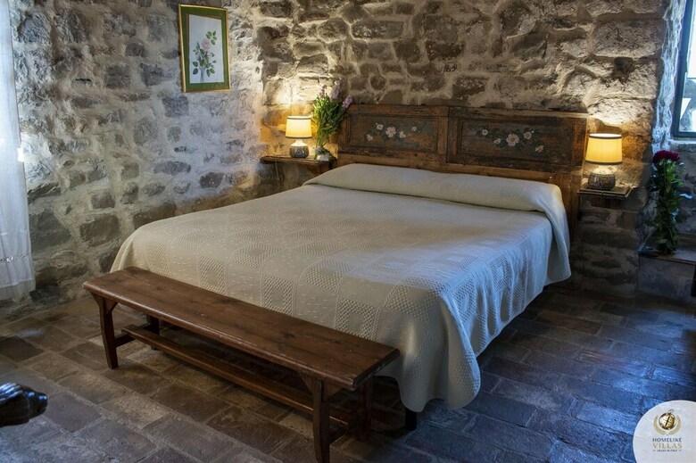 Villa Borgo Pietra Antica