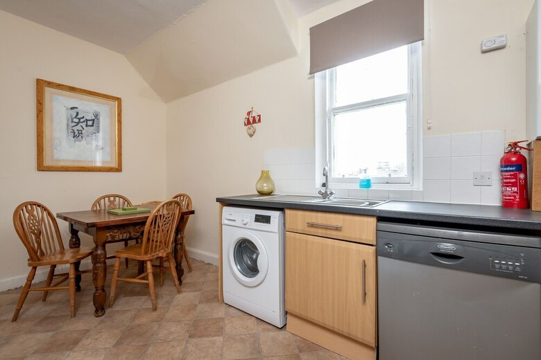 Apartamentos Bakers House Near Elie Beach