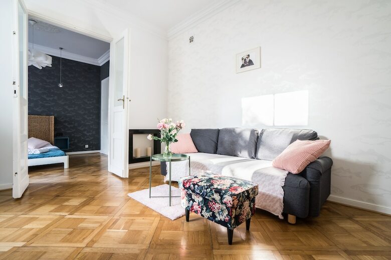 Oomph Warsaw Central Elegant Apartment