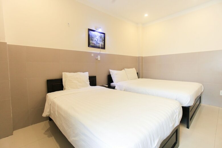 Oyo 1072 Dragon Hotel