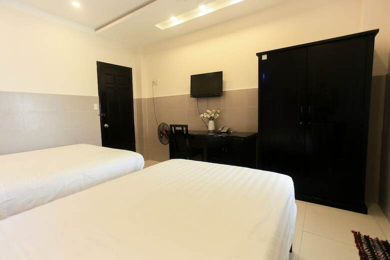 Oyo 1072 Dragon Hotel
