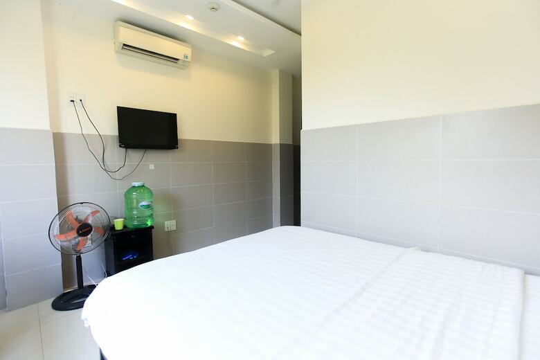 Oyo 1072 Dragon Hotel
