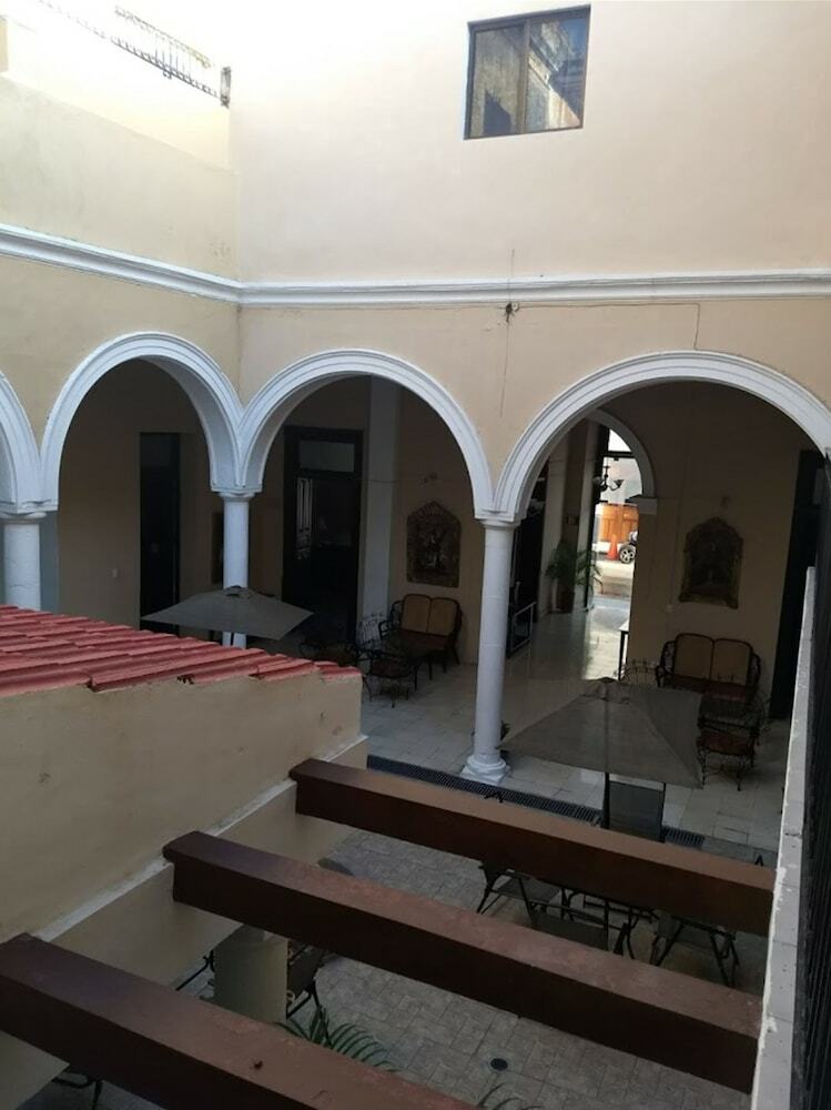 Hotel San Patricio