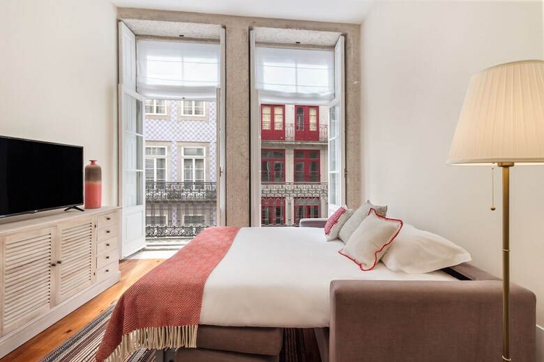 Apartamento Nada05 � Faisama 5 Balcony View + Next To Ribeira!