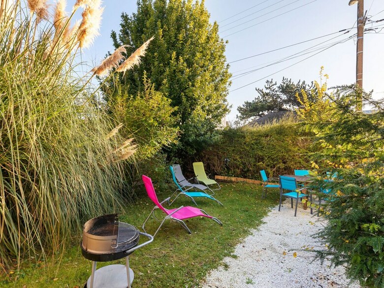 Beautiful Holiday Home In Courseulles-sur-mer With Garden