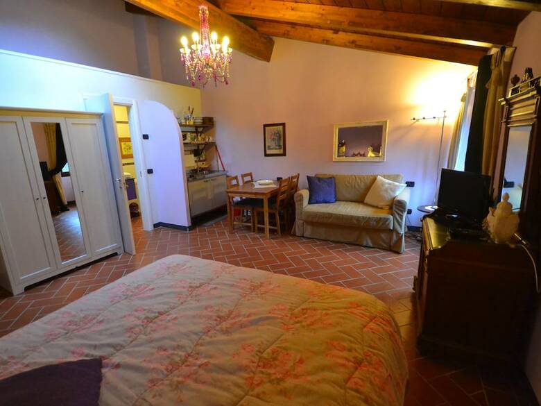 Exquisite Holiday Home In Pistoia With Swimming Pool