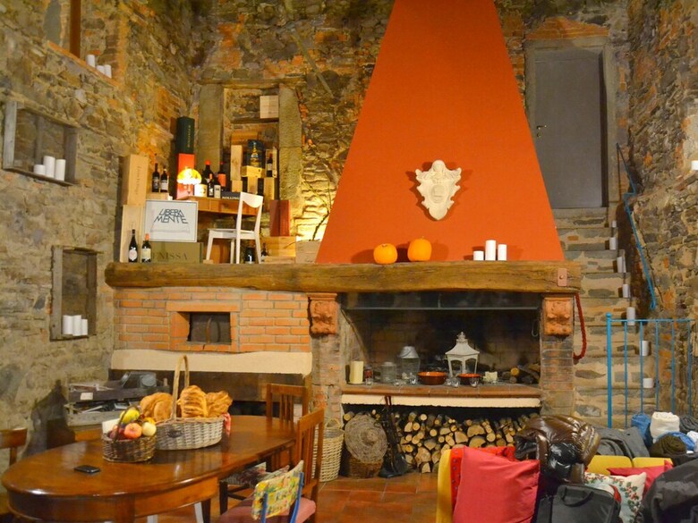 Exquisite Holiday Home In Pistoia With Swimming Pool