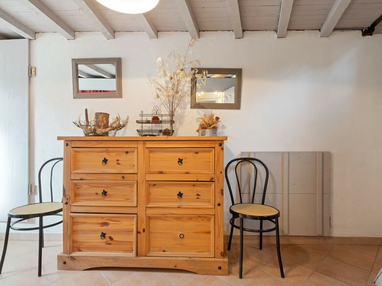 Gorgeous Holiday Home In Urbanya With Garden