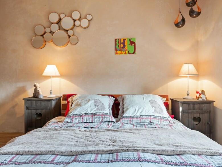 Gorgeous Holiday Home In Urbanya With Garden