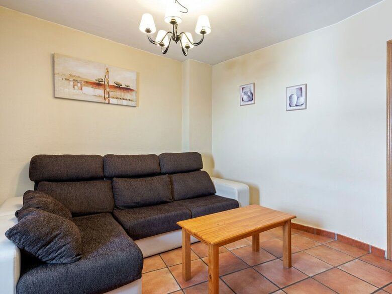 Delightful Apartment In Gudar With Fireplace