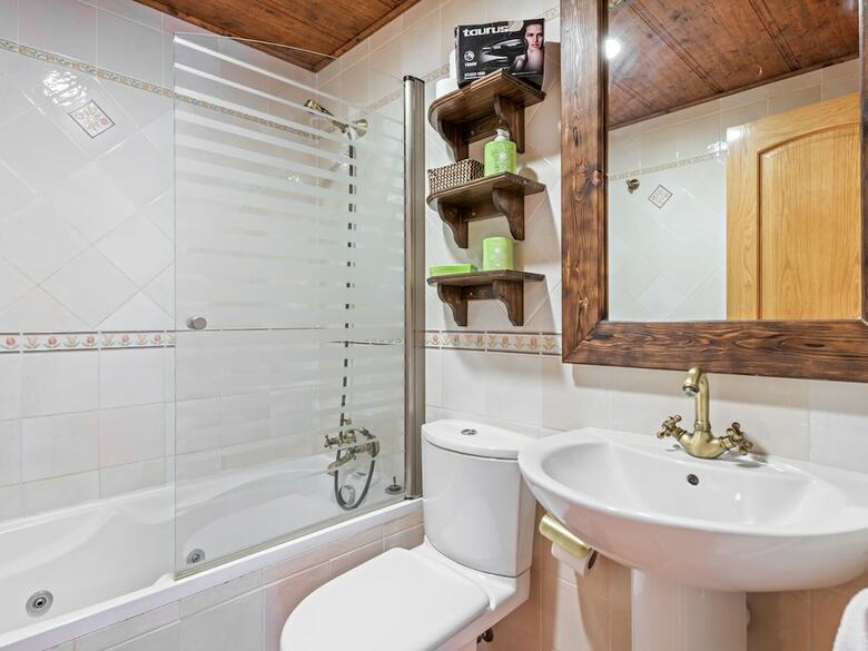 Delightful Apartment In Gudar With Fireplace