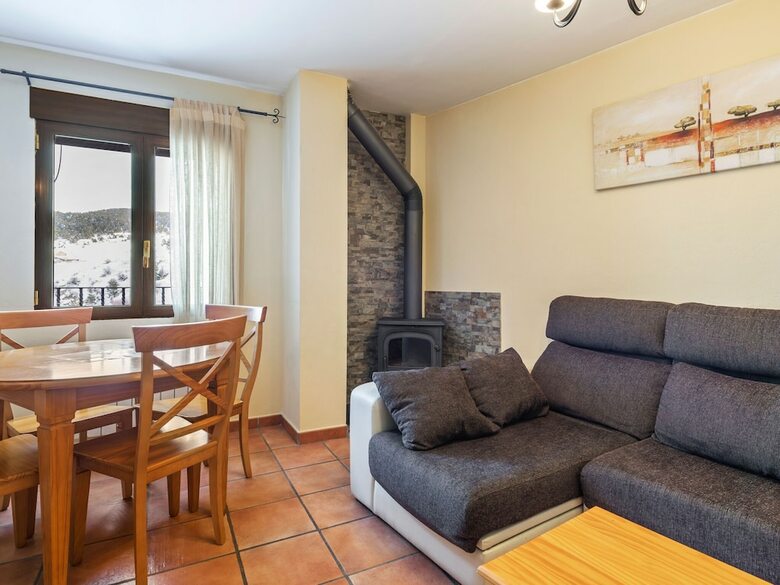 Delightful Apartment In Gudar With Fireplace