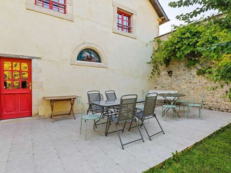 Holiday Home In Le Manoir With Jacuzzi In Summer