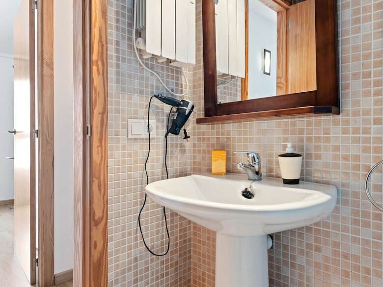Graceful Apartment In Gudar With Heating