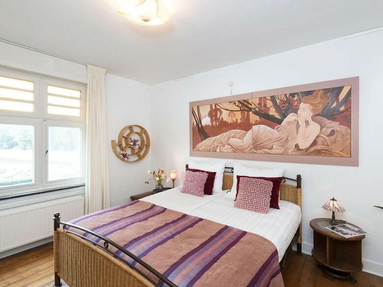 Spacious Villa In Broekhuizenvorst With Terrace