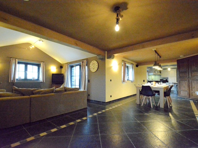 Spacious Holiday Home In Nafraiture With Garden