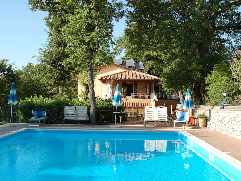 Blissful Apartment In Magione With Swimming Pool