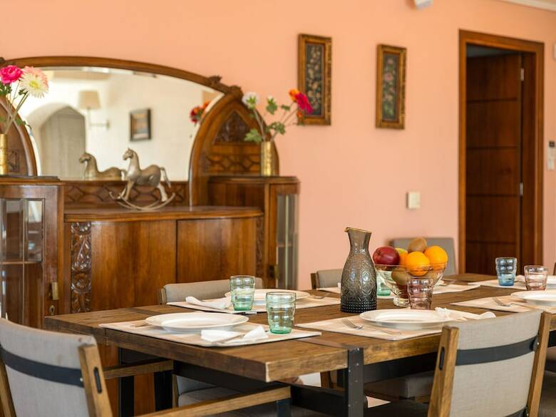 Spacious Villa In Saronida With Swimming Pool
