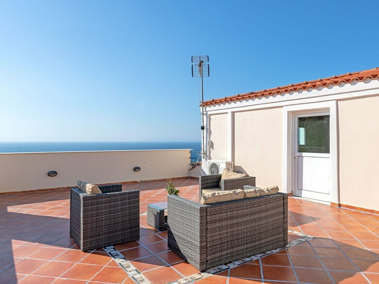 Spacious Villa In Saronida With Swimming Pool