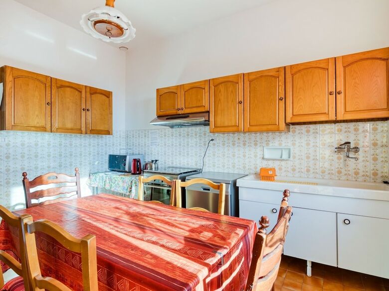 Quaint Holiday Home In Erli With Balcony