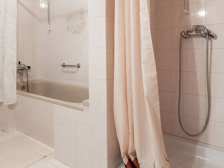 Peaceful Apartment In Pore? With Garden