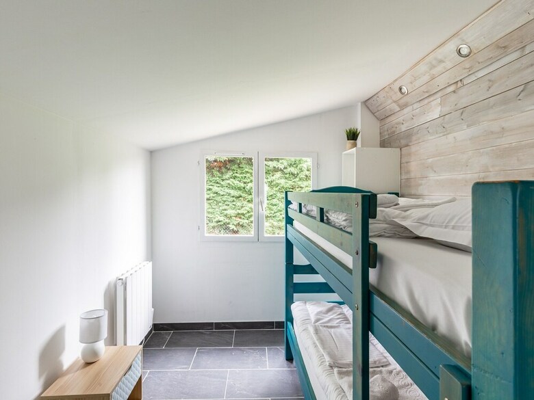 Spacious Holiday Home In Surrain With Patio