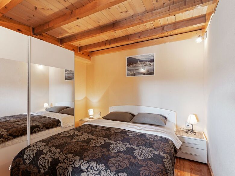 Cabana Lavish Apartment In Polaca With Swimming Pool