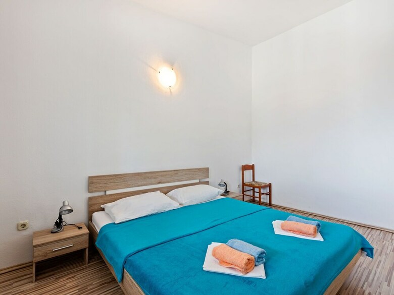 Snug Apartment In Vir With Sea Beach Nearby